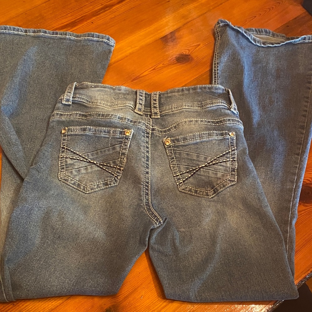 Women's Wide Leg Denim Jeans with Embroidered Back Pockets - Blue